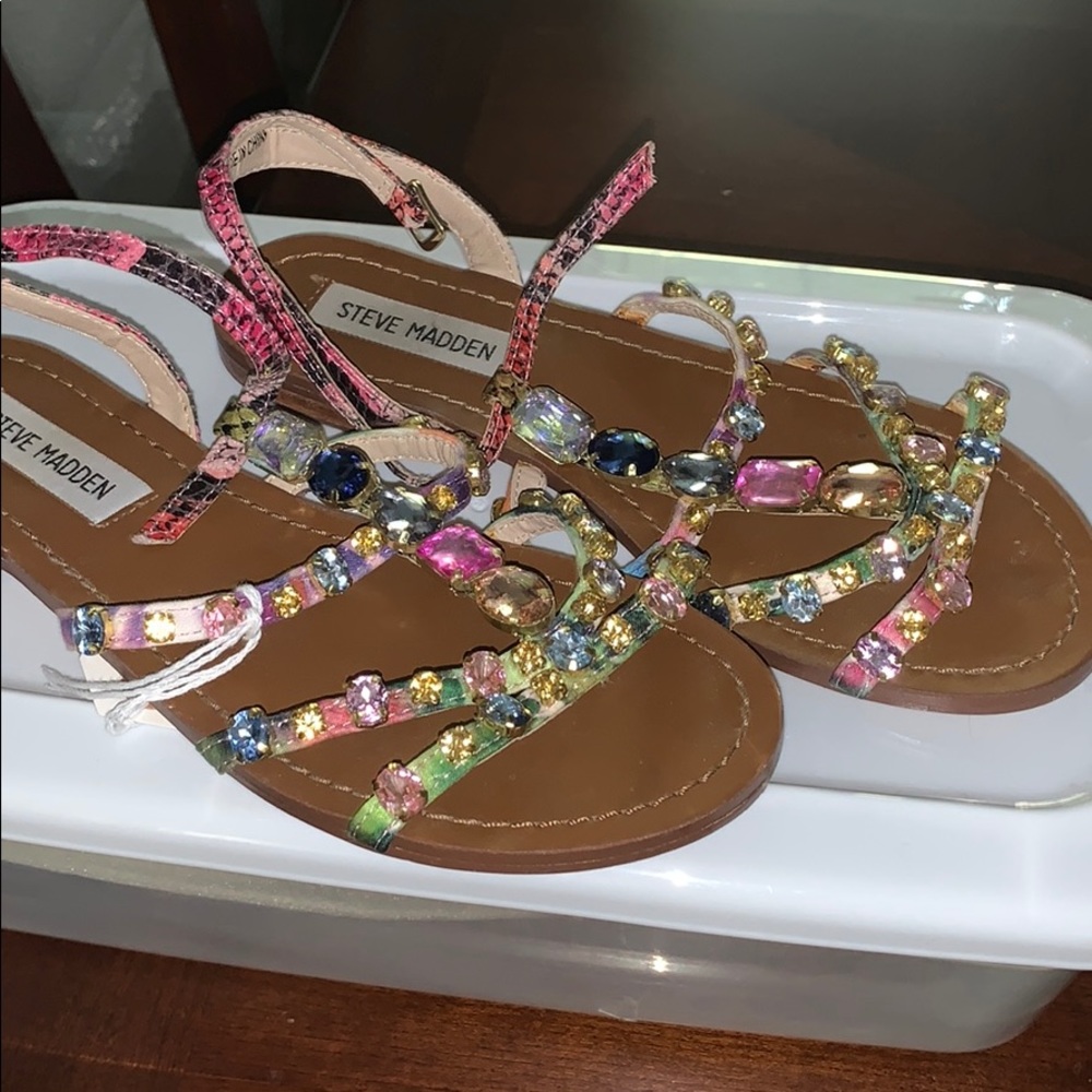 Sandals - Picture 6 of 6